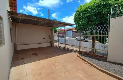 Casa com 2 quartos à venda na Rua Sérgio Balduíno, 415, Jardim Arlindo Laguna, Ribeirão Preto
