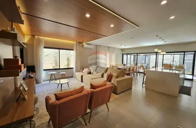 Casa em condomínio fechado com 3 quartos à venda no Centro, Cravinhos 