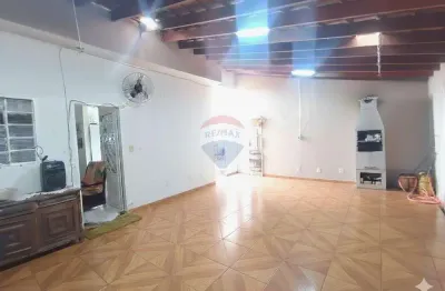 Casa térrea à venda no parque dos flamboyants em ribeirão preto – 3 dormitórios, suíte e garagem ampla