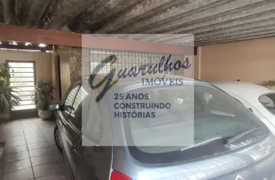 Sobrado em exelente localizaçao com 3 dormitorios sala com 3 mbientes 3 wc corredor lateral edcula n