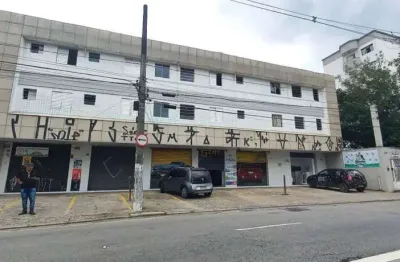 Ótimo apto próximo ao supermercado jaraguá, com 01 dormitório,