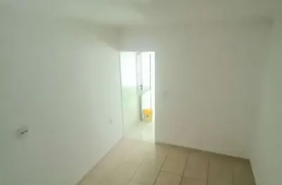 Casa com 2 quartos para alugar na Vila Rosália, Guarulhos 