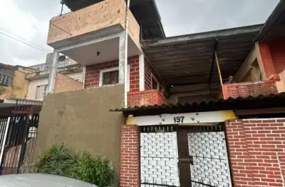 Casa com 3 quartos para alugar na Vila Rosália, Guarulhos 