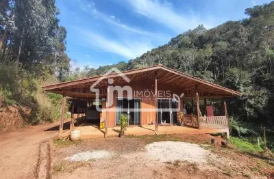 Chácara para Venda em Campo Largo, Bateias, 3 dormitórios, 2 banheiros, 3 vagas