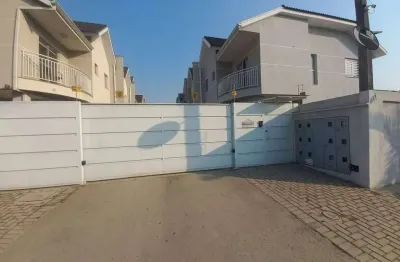 Sobrado à venda no bairro vila ferrari - em campo largo/pr
