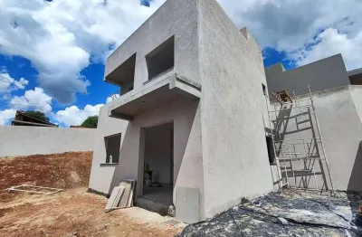 Sobrado à venda no bairro jardim das acácias - em campo largo/pr