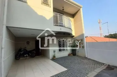 Casa com 3 quartos à venda na Vila Ferrari II, Campo Largo 