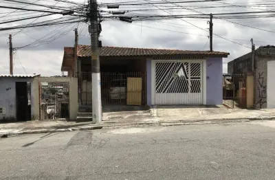 Casa à venda na Rua Clodomiro Furquim de Almeida, Jardim Tietê, São Paulo