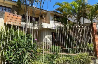 Casa com 3 quartos à venda na Avenida Borges de Medeiros, 2607, Centro, Santa Maria