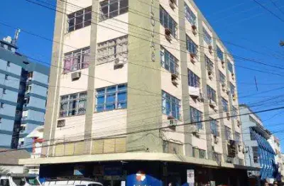Sala comercial à venda na Rua Roque Calage, 08, Centro, Santa Maria
