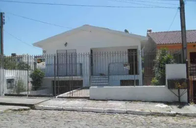 Casa com 4 quartos para alugar na Rua Machado de Assis, 442, Nossa Senhora das Dores, Santa Maria