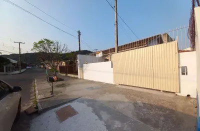 Casa com 2 quartos à venda na R Joao L Davila, 156, Nossa Senhora do Perpétuo Socorro, Santa Maria
