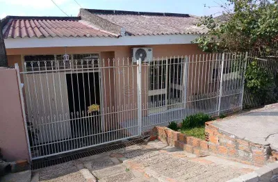 Casa à venda na Rua Manoel Mallmann Filho, 555, Juscelino Kubitschek, Santa Maria