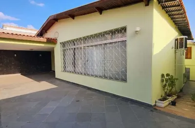Casa com 3 quartos à venda na cidade alta, piracicaba  por r$ 650.000