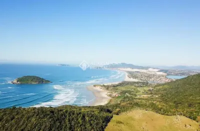 Casa com 2 quartos à venda na caminho do rei, 4444, praia do rosa, imbituba, 4957 m2 por r$ 2.340.000