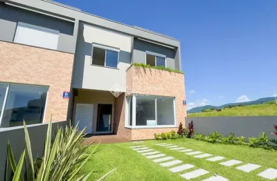 Casa com 3 quartos à venda na rua bernardino manoel rodrigues, 1090, centro, garopaba, 146 m2 por r$ 1.550.000