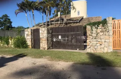 Casa com 3 quartos à venda na das tainhas, 145, capão, garopaba, 232 m2 por r$ 1.750.000