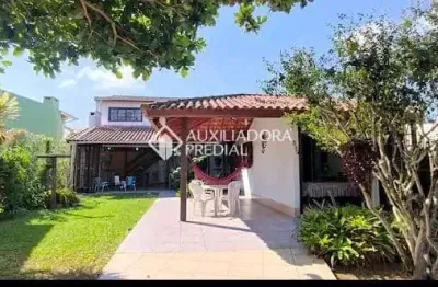 Casa com 4 quartos à venda na viuva maria antonia dos santos, 395, centro, garopaba, 110 m2 por r$ 1.480.000