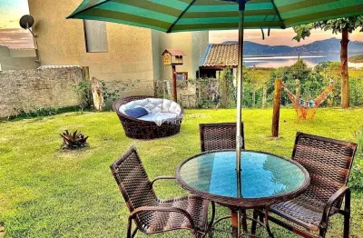 Casa com 2 quartos à venda na joao joaquim da silva, 333, encantada, garopaba, 282 m2 por r$ 500.000