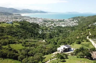 Terreno à venda na augusto germano wilke, 123, praia da silveira, garopaba, 1707 m2 por r$ 1.700.000