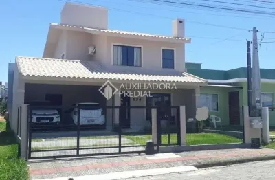 Casa com 3 quartos à venda na pinguirito, 90, ambrósio, garopaba, 170 m2 por r$ 1.390.000