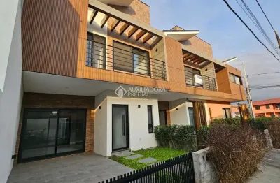 Casa com 2 quartos à venda na bom jesus, 3, centro, garopaba, 90 m2 por r$ 900.000