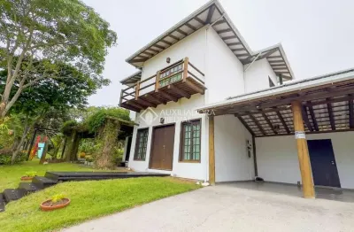 Casa com 5 quartos à venda na porto novo, 62, praia do rosa, imbituba, 465 m2 por r$ 2.500.000