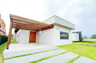 Casa em condomínio fechado com 3 quartos à venda na clemente bernardino machado, 111, grama, garopaba, 190 m2 por r$ 1.890.000