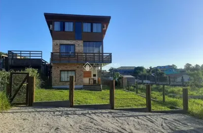 Casa com 3 quartos à venda na porto novo, 42, praia do rosa, imbituba, 122 m2 por r$ 890.000