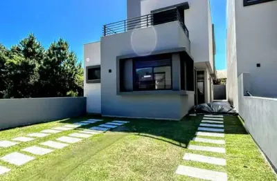 Casa com 3 quartos à venda na jose custodio pereira, 1560, centro, garopaba, 164 m2 por r$ 1.700.000