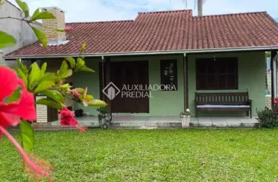 Casa com 2 quartos à venda na 41231, 150, ibiraquera, imbituba, 65 m2 por r$ 495.000