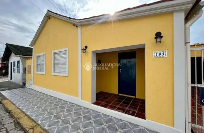 Casa com 3 quartos à venda na aderbal ramos da silva, 193, centro, garopaba, 68 m2 por r$ 2.100.000