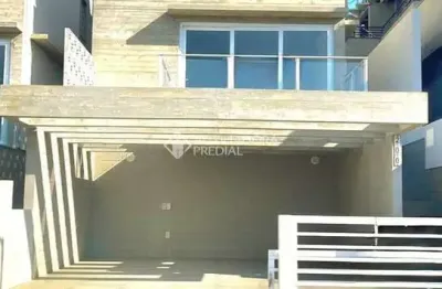 Casa com 3 quartos à venda na lídio crispim, 200, ferraz, garopaba, 135 m2 por r$ 1.350.000