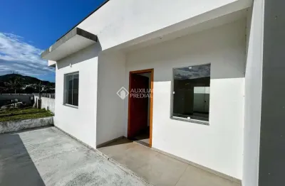 Casa com 2 quartos à venda na bráulio araújo da silva, 879, ambrósio, garopaba, 54 m2 por r$ 470.000