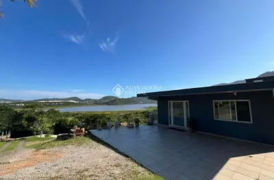 Casa com 3 quartos à venda na joão josé de souza, 978, macacu, garopaba, 192 m2 por r$ 1.750.000