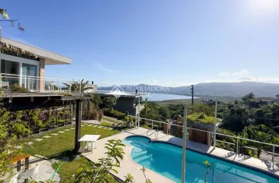 Casa em condomínio fechado com 5 quartos à venda na geral praia da ferrugem, 100, praia da ferrugem, garopaba, 376 m2 por r$ 5.899.000