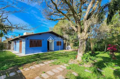 Casa com 3 quartos à venda na robalo, 210, praia da barra, garopaba, 114 m2 por r$ 1.500.000