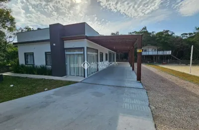 Casa com 3 quartos à venda na geral da barra, 237, praia da barra, garopaba, 1155 m2 por r$ 1.990.000