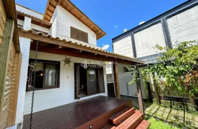 Casa com 3 quartos à venda na Rua Bernardino Manoel Rodrigues, 396, Centro, Garopaba, 113 m2 por R$ 1.500.000