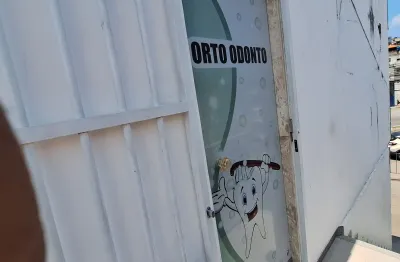 Vende-se ponto comercial/consultório.o ponto pode ser adaptado pra: consultório, escola e salão de beleza  .