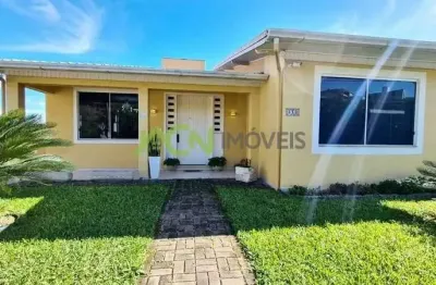 Casa com 4 dormitórios, no bairro ouro branco. 340,00m² construído, terreno com 858,00m²
