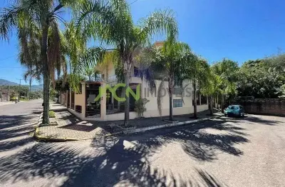 Casa com 4 dormitórios, mobiliada, no bairro sâo jorge em novo hamburgo