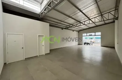 Loja Comercial com 120m² - Pavilhão, no centro de Estância Velha, com 2 banheiros