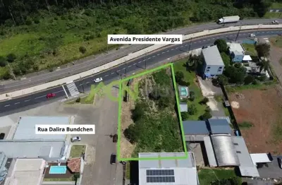 Área com 1.409,30m², frente para av. presidente vargas, floresta, estância velha