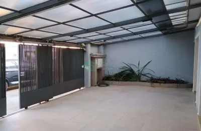 Casa comercial com 6 salas para alugar no Jardim das Indústrias, São José dos Campos 