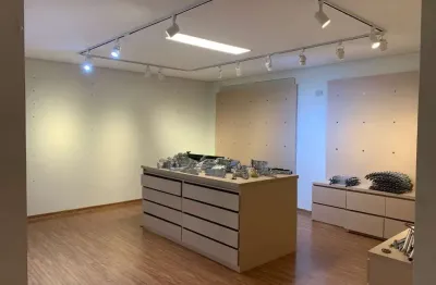 Casa comercial com 5 salas para alugar na Vila Ema, São José dos Campos 