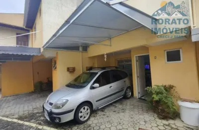 Casa em condomínio fechado com 2 quartos à venda em Caiobá, Matinhos 