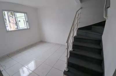 Sobrado com 2 dormitórios, 60 m² - venda ou aluguel - monte castelo - são josé dos campos/sp