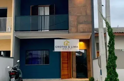 Lindíssima casa de 3 dormitórios em condomínio fechado