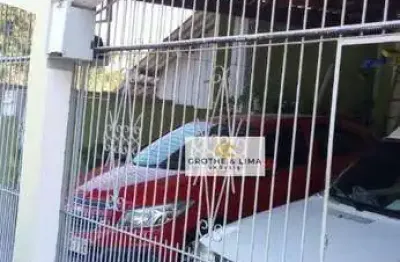 Linda casa espaçosa no bairro nova esperança  esta incrível casa está localizada no tranquilo e valorizado bairro nova esperança, oferecendo conforto